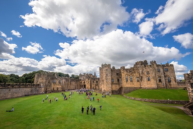 Harry Potter's Alnwick Castle and Scottish Borders Day Trip - Coldstream and the Scottish Borders on the return