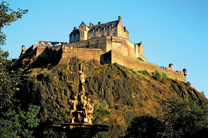 Harry Potter Tour & Edinburgh Castle Visit - Two hours inside Edinburgh Castle