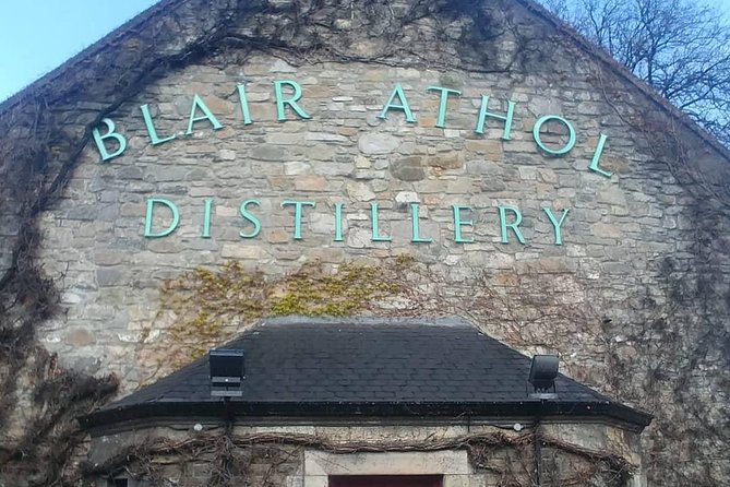 Highland and Lowland whisky tour - Half day from Edinburgh - Tullibardine, an artisan distillery near the Ochil Hills