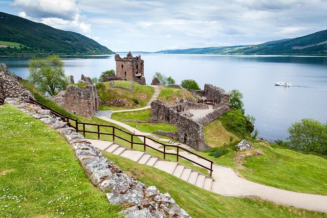 Highland Mystique and Hogwarts Private Journey from Inverness - Fort William gives the route a useful center