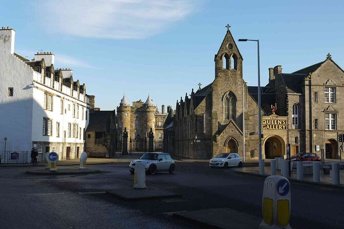 Highlights from the Royal Mile: A Self-Guided Audio Tour - John Knox, Mary Queen of Scots, and the road to Canongate