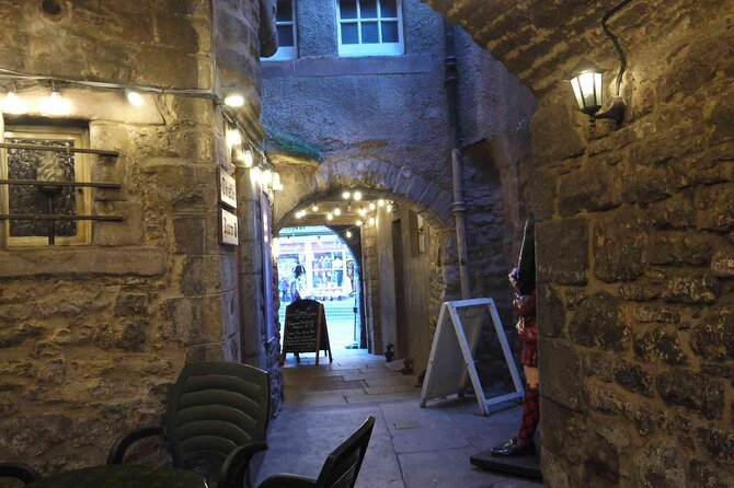 Highlights from the Royal Mile: A Self-Guided Audio Tour - Ending at Holyroodhouse