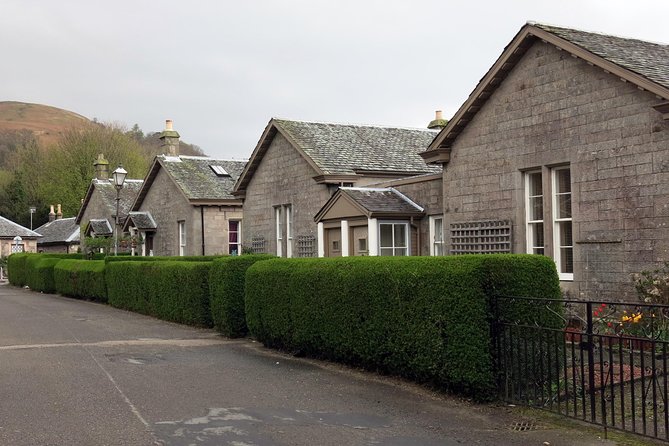 Inverary Castle & Loch Lomond Tour - Inveraray village, lunch, and a quieter shore walk