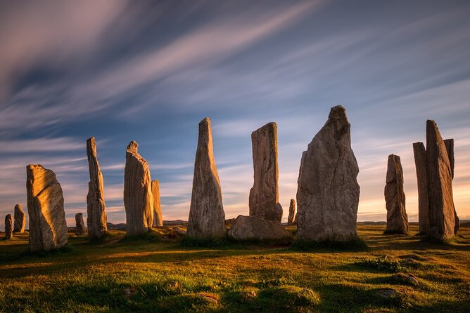Isle of Lewis and Harris 5 Day Tour from Edinburgh - Day 1: Waterfalls, whisky, Culloden, and Clava Cairns