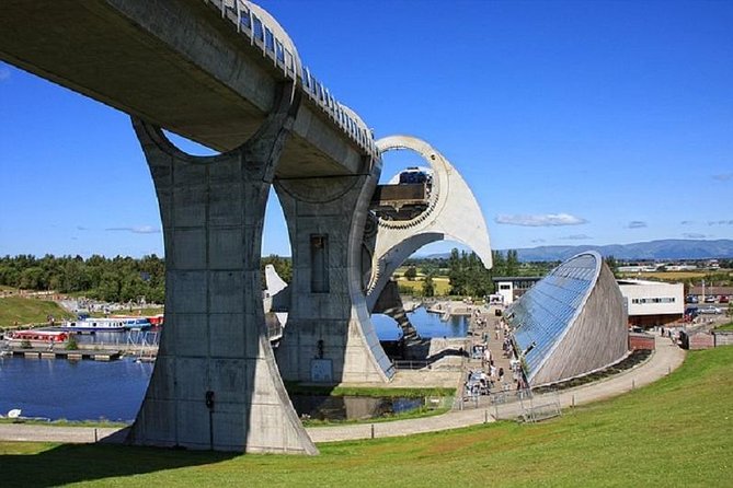 Kelpies and Falkirk Wheel Private Tour for 1 - 4 people from Greater Glasgow - Why these two Falkirk attractions work so well together
