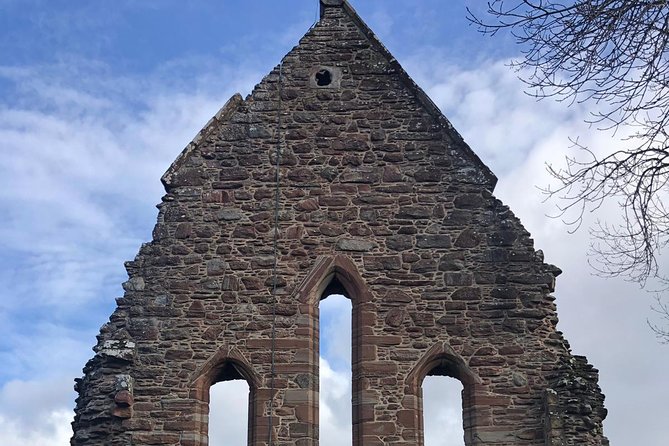 Legendary Loch Ness and Urquhart Castle Tour - Dochgarroch and the last locks of the canal