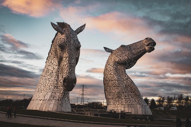 Loch Lomond, Highland Cows, Victorian Town, Castle Half-Day Tour - Food, comfort, and the small-car question