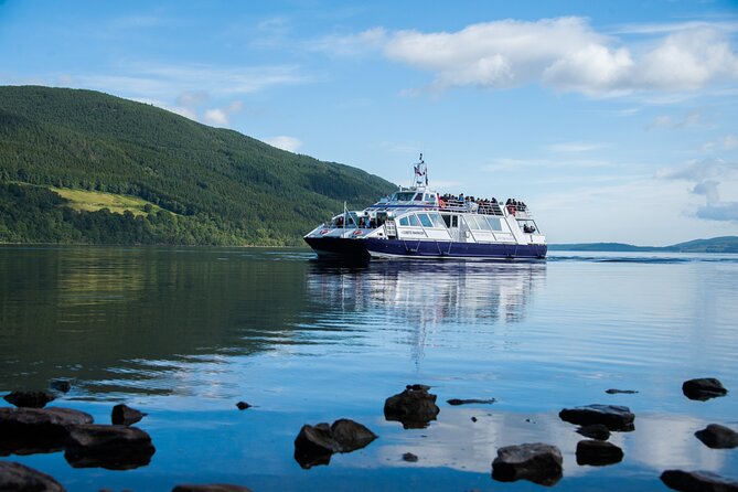 Loch Ness and Caledonian Canal 2-Hour Cruise from Dochgarroch - From the Caledonian Canal to Loch Dochfour