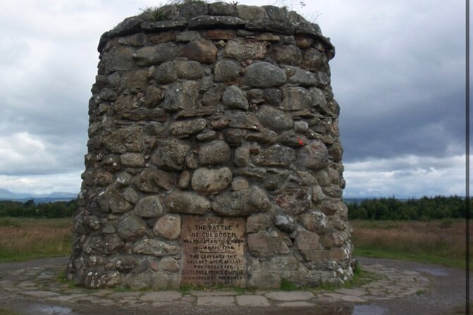 Loch Ness, Culloden, Clava and whisky/gin tour from Inverness. - Culloden Battlefield: the emotional center of the day