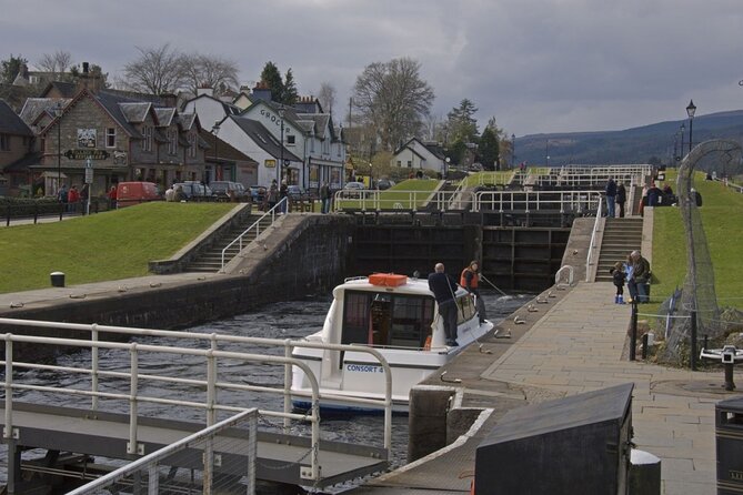 Loch Ness, Glencoe & Highlands Small-Group Day Tour from Glasgow - Loch Lomond and The Trossachs: an easy first stop