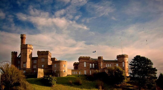 Loch Ness , Outlander , Inverness Castle , Clava and Culloden - Key points at a glance