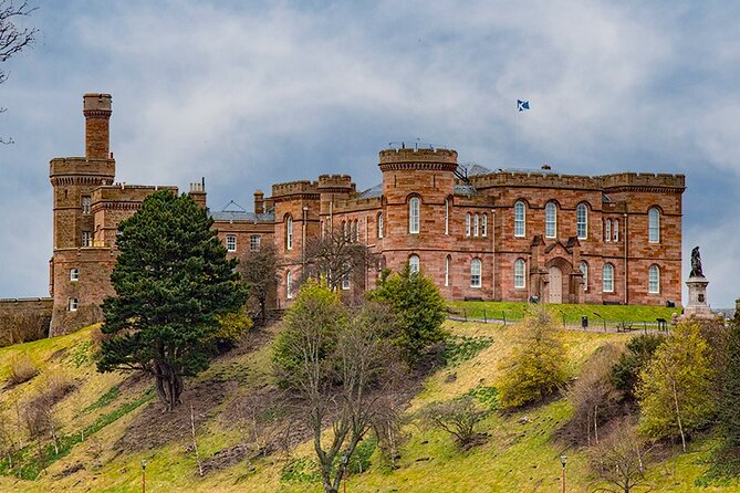 Loch Ness , Outlander , Inverness Castle , Clava and Culloden - Culloden Battlefield, where the day turns serious