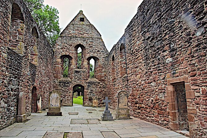 Loch Ness , Outlander , Inverness Castle , Clava and Culloden - Highland cows and Beauly’s Outlander connection