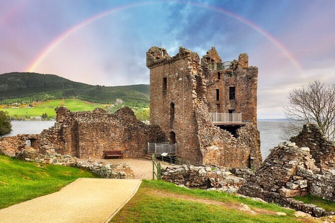 Loch Ness, Urquhart Castle & Culloden Battlefield Shore Excursion - Clava Cairns connects you with prehistoric Scotland