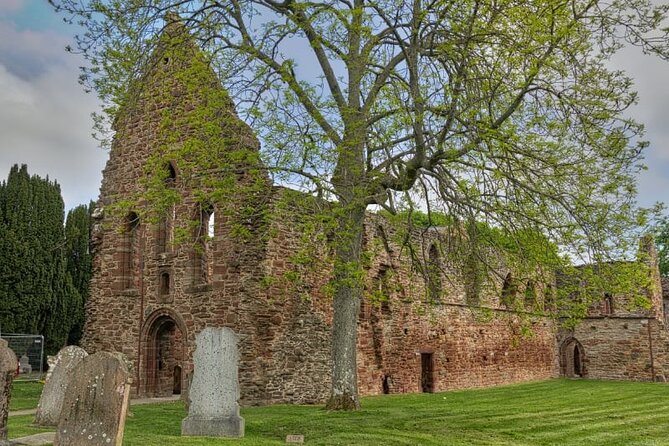 Loch Ness, Urquhart Castle & Culloden Battlefield Shore Excursion - What the private price really buys you