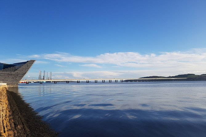 Made in Dundee: A Self-Guided Audio Tour - Four fountains, four elements, and Dundee in verse