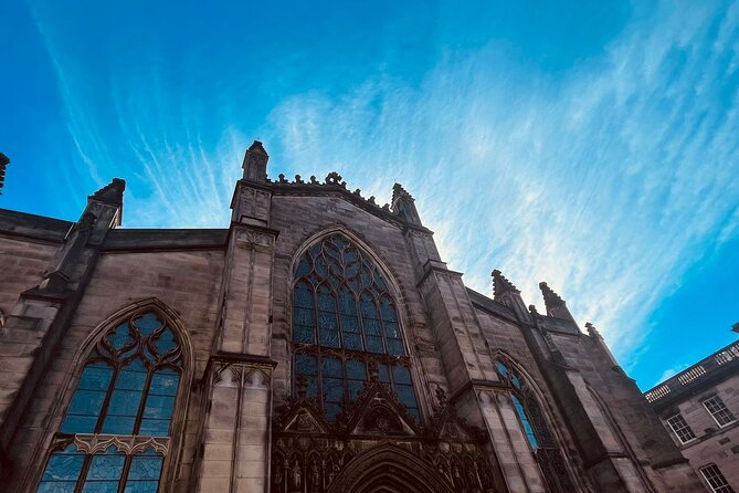 Magical Walking Tour in Edinburgh - George IV Bridge and Gothic architecture