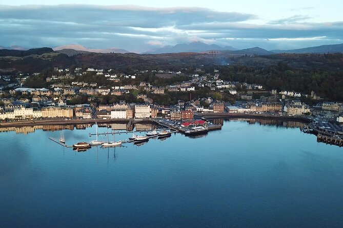 Oban Explorer Private Walking Tour - Oban War Memorial and Personal Wartime Stories