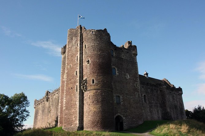 Outlander Day Tour - Midhope Castle, the real-world Lallybroch