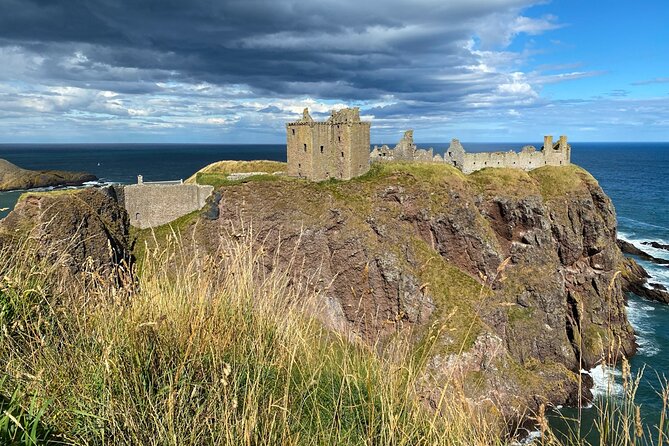 Private Balmoral Glamis Dunnottar Castles Tour from Aberdeen - Lunch at The Fife Arms needs advance planning