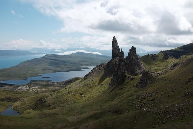 Private Bespoke Skye Tour - Portree Harbour gives you an easy start