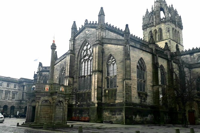 Private Dark History Tour: Eerie Edinburgh - The Royal Mile as an old health hazard