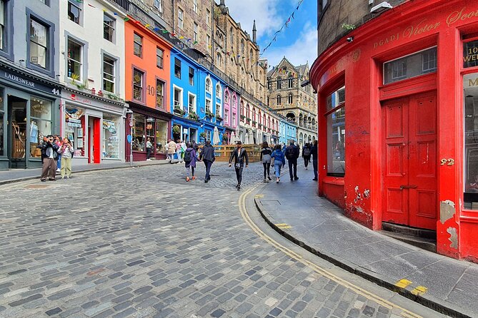 Private Edinburgh driving tour - Holyroodhouse and the lower end of the Royal Mile