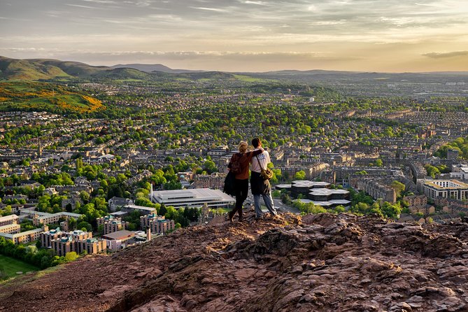 Private Edinburgh Tour for Families with a Local, 100% Personalized - The stories are the real added value