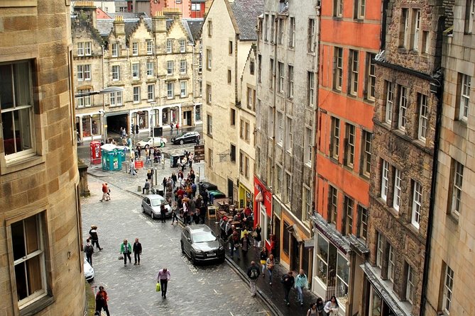 Private Edinburgh Tour for Families with a Local, 100% Personalized - What $137.12 per person really buys