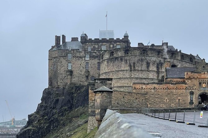 Private Executive Edinburgh Airport transfers to Edinburgh City - Who will get the most from this transfer?