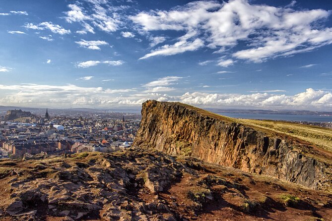 Private Executive Edinburgh Airport transfers to Edinburgh City - Why the private vehicle matters for groups