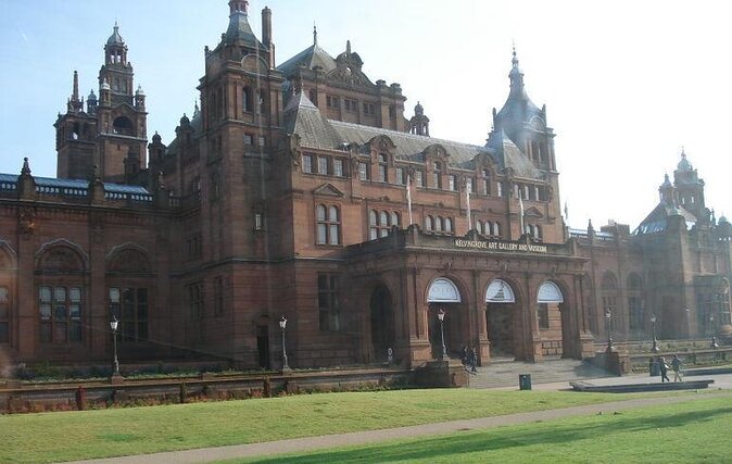 Private Glasgow West End Walking Tour - Starting at the Botanic Gardens on Great Western Road