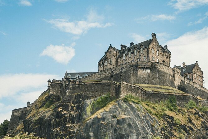 Private Half Day Tour of Edinburgh in a Black Cab - The Royal Mile gives you Edinburgh’s old-city frame
