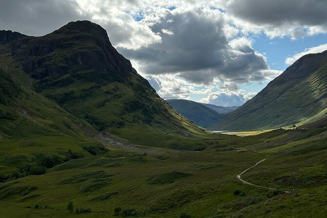 Private Harry Potter, Glenfinnan Viaduct, Highland Edinburgh Tour - The Commando Monument and Ben Nevis