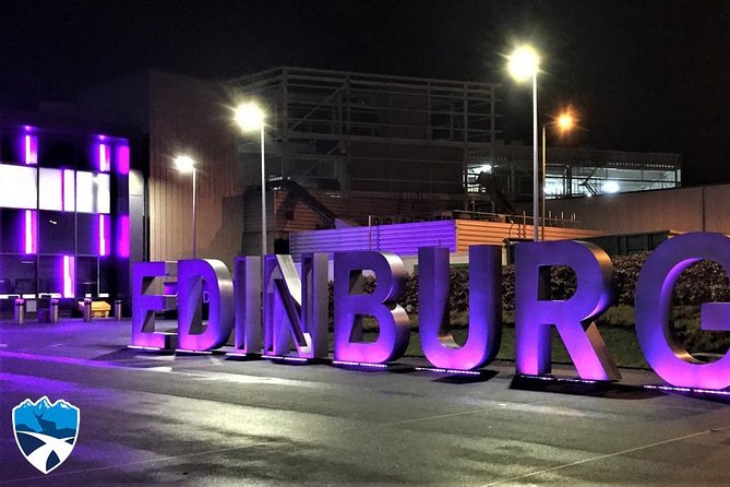 Private luxury transfer from Edinburgh Airport to Edinburgh - Sandy and Shawn add a personal touch
