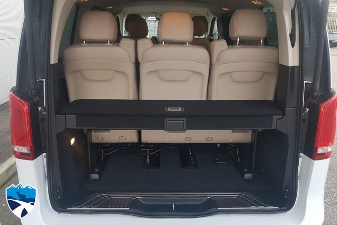 Private luxury transfer from Edinburgh Airport to Edinburgh - Who should book this transfer?