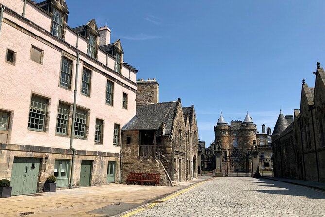 Private Old Town, Edinburgh Walking Tour - St Giles’ Cathedral and the political heart of the city