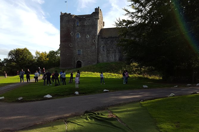 Private Outlander Day Tour from Edinburgh - Midhope Castle, the Lallybroch moment