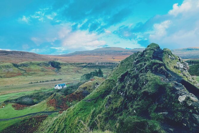 Private Scottish Highlands and Loch Ness Tour from Edinburgh - Leaving Edinburgh past the Kelpies and Stirling