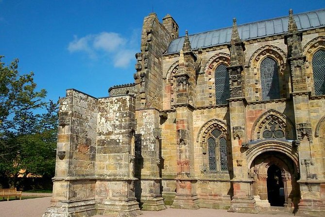 Private Shore Excursion: Edinburgh City and Rosslyn Chapel - Edinburgh Castle, Holyroodhouse, and Scotland’s government