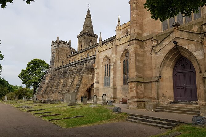 Private St Andrews, Dunfermline and Fife Day Tour from Edinburgh - St Andrews and the famous Old Course