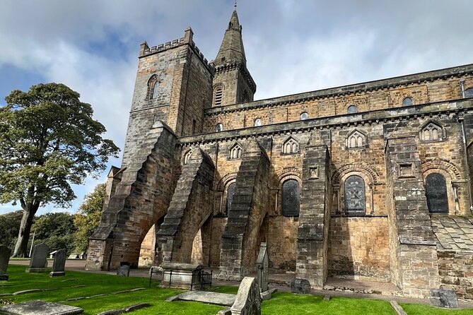 Private Tour to St Andrews and Scottish Coastal Villages - Culross, old streets and screen locations