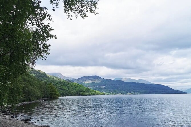 Private Tour to the Stunning Scottish Highlands & Glencoe - Loch Lomond and Luss: an easy start by the water