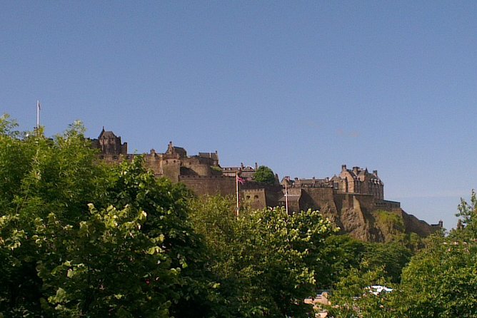 Private Walk: Edinburgh Old Town and New Town - Why Gerry’s guiding style matters