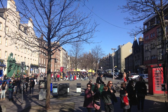 Private Walk: Edinburgh Old Town and New Town - The price and the value for a group of eight