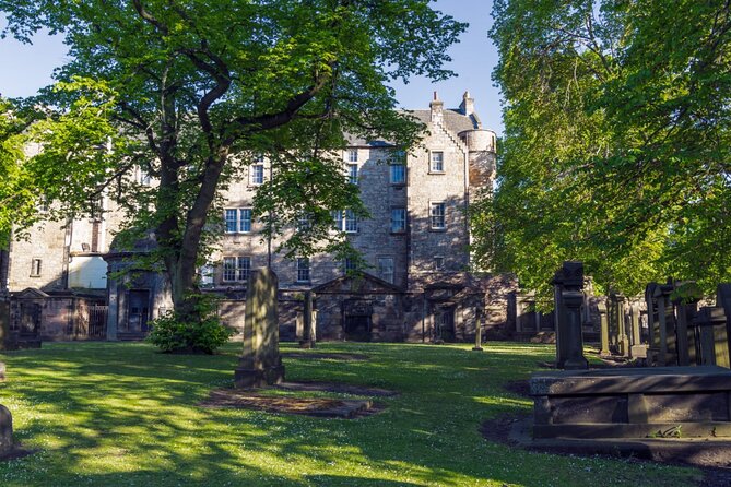 Private Walking Tour in Edinburgh: Harry Potter Inspirations - Edinburgh City Chambers and Rowling’s handprints