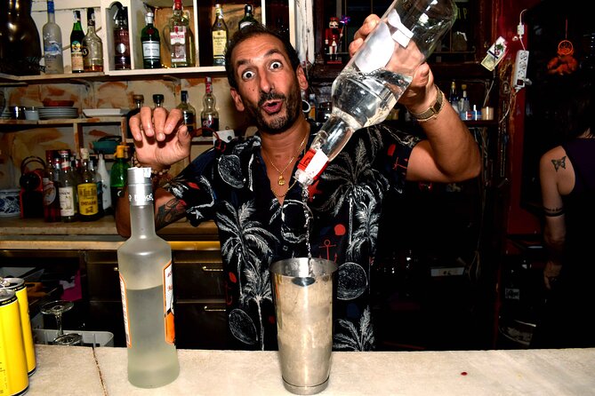 Pub Crawl in Edinburgh - Why an Old Town crawl works well