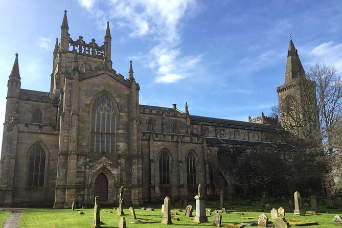 Rosslyn Chapel, Dunfermline Abbey and Stirling Castle Day Tour - Who should book this day tour?