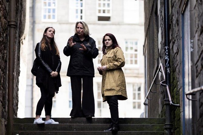 Royal Mile and Edinburgh Castle - Small Group Walking Tour - What the $70.39 price gets you