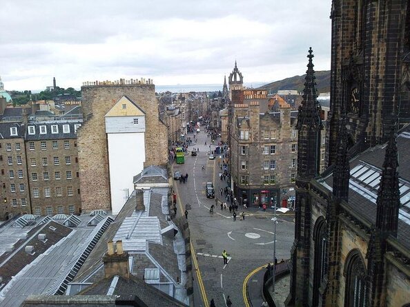 Royal Mile, Edinburgh Walking Tour with Audioguide - Key points before you book